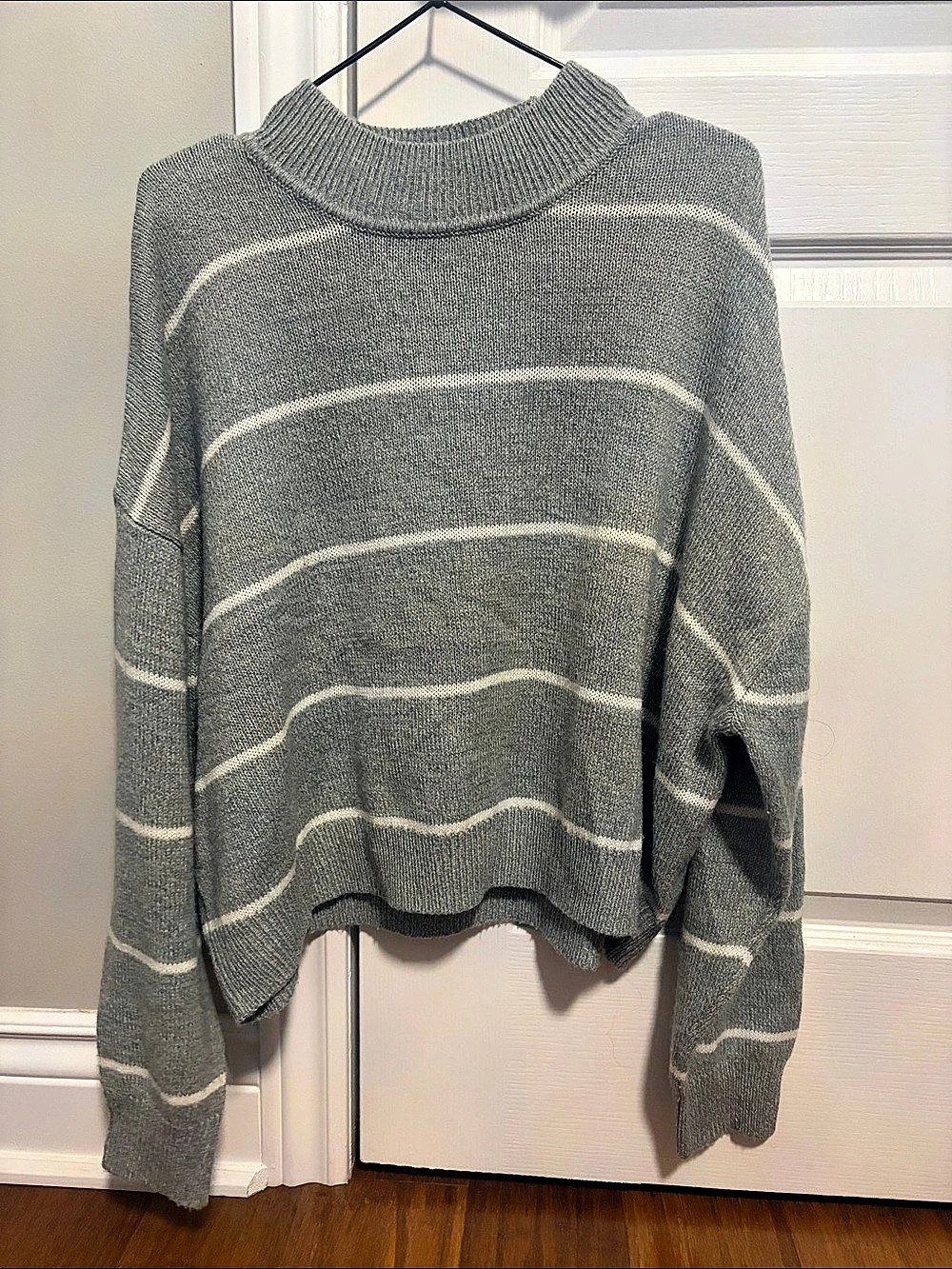 H&M Striped Crewneck Sweater in Gray XL